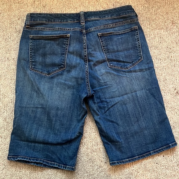 Banana Republic Jean Shorts (14) - Picture 3 of 3